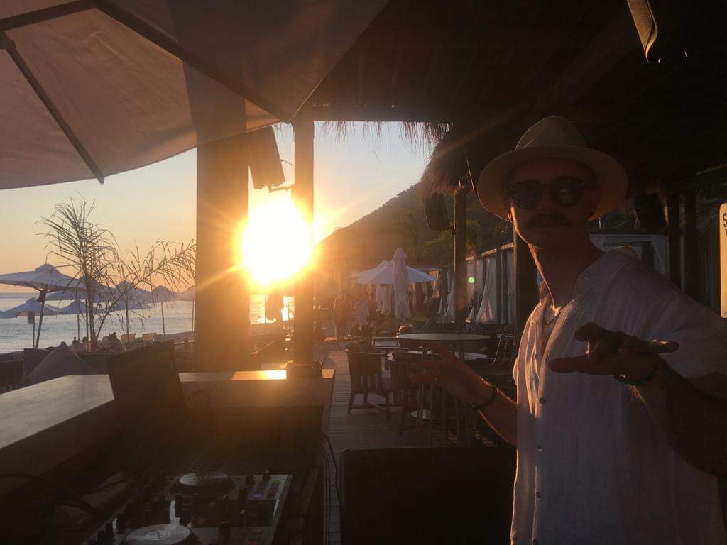 WhatsApp Image 2025-10-27 at 13.54.09